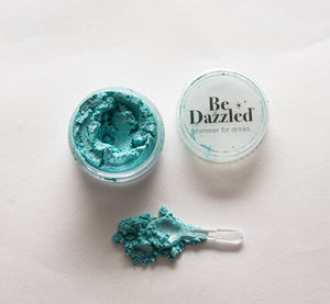 Aqua Blue Silk Shimmer 2.5g pot - serves 25-30 flutes of fizz